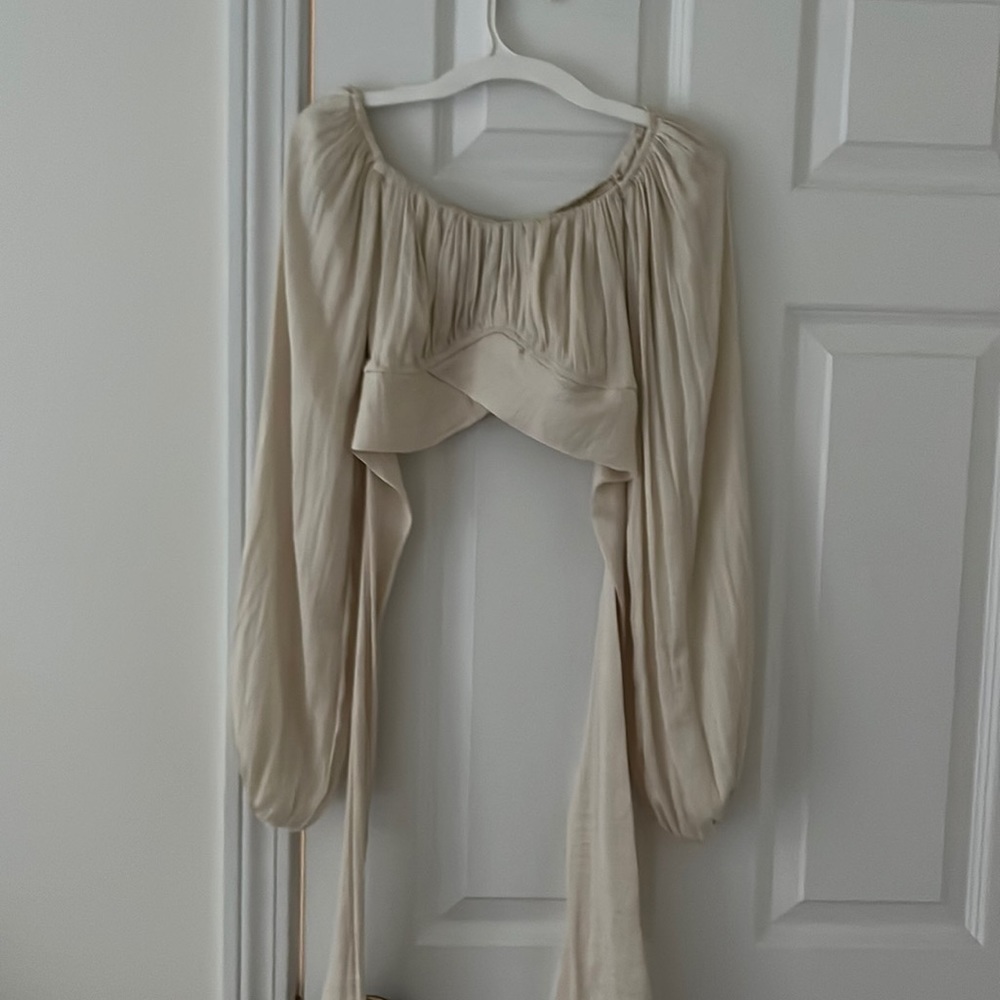 windsor cropped long sleeve blouse